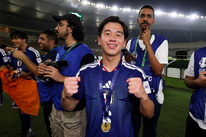 九游娱乐官网-决赛对中国远射双响的小仓幸成来自法政大学，身高167身价2.5万欧